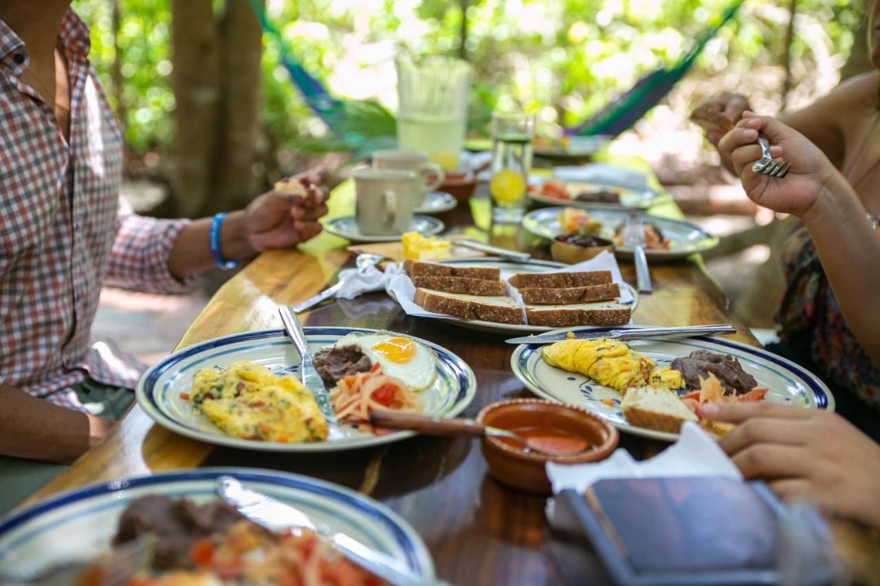 Hotel Buenavista Bacalar Jungle Experience Bagian luar foto