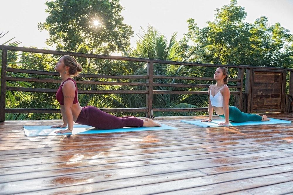 Hotel Buenavista Bacalar Jungle Experience Bagian luar foto